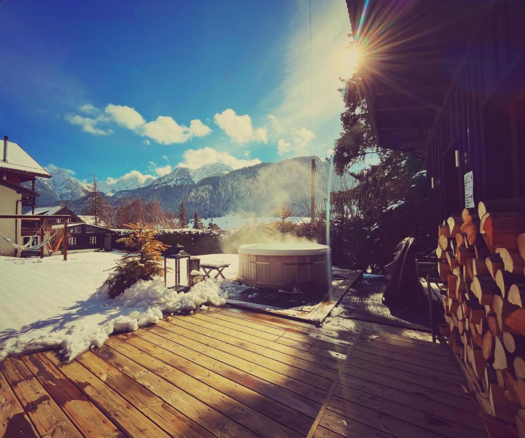 Family B&B Le Vieux Chalet Chateau-d'Oex Esterno foto