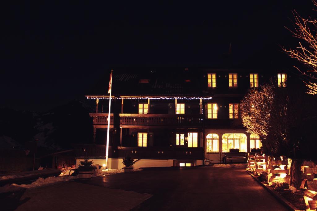 Family B&B Le Vieux Chalet Chateau-d'Oex Esterno foto