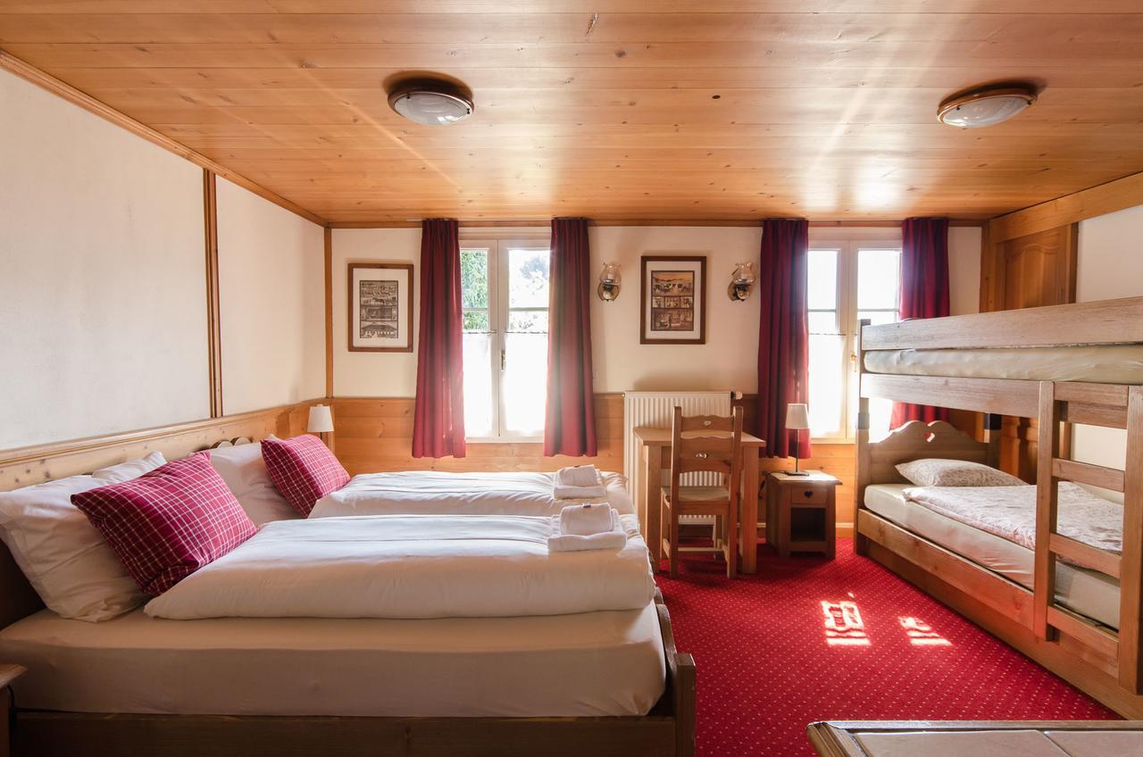 Family B&B Le Vieux Chalet Chateau-d'Oex Esterno foto