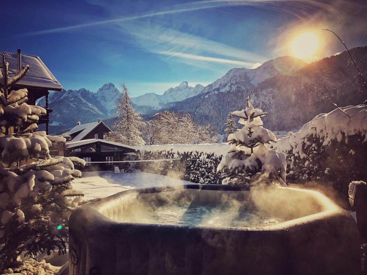 Family B&B Le Vieux Chalet Chateau-d'Oex Esterno foto